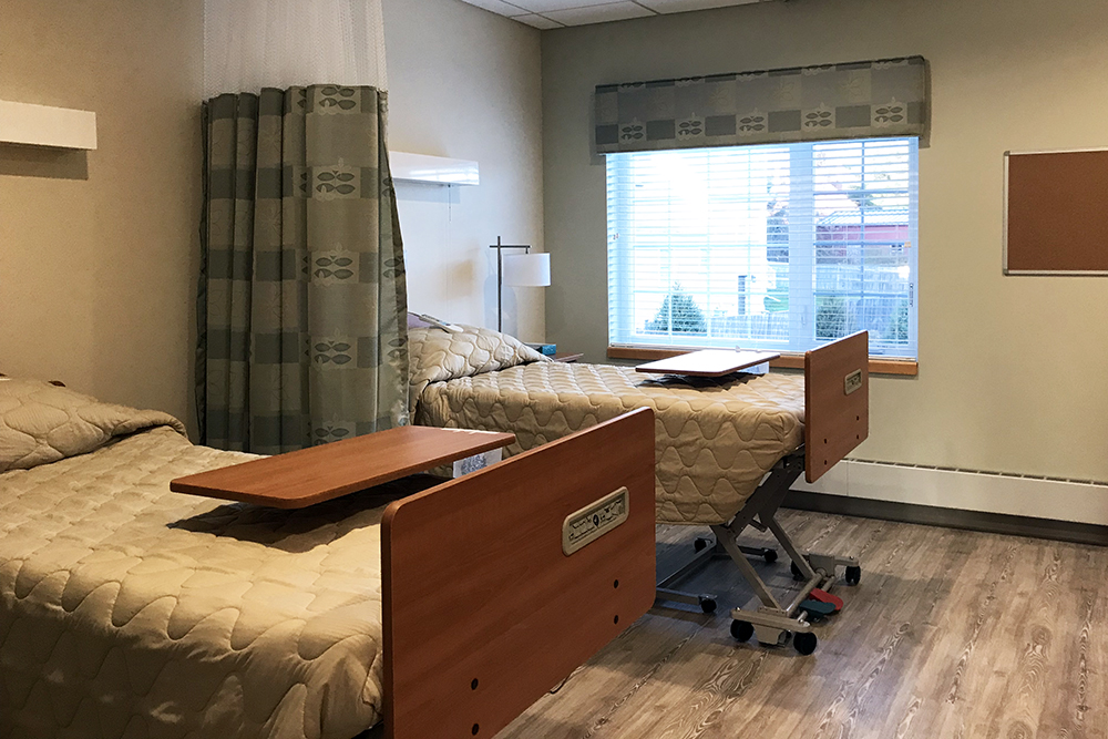 , Newburyport’s newest premier skilled nursing center opened its doors and started welcoming patients and residents last Monday